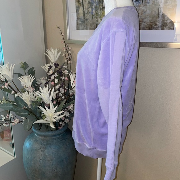Victoria Secret Pink lavender long sleeve top - Picture 5 of 6